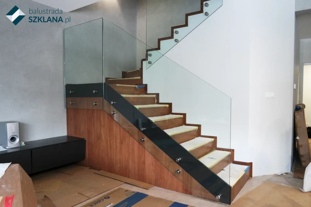Szklane balustrady schodowe krakow
